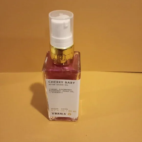 TRULY Shaving Set - Picture 5 of 8